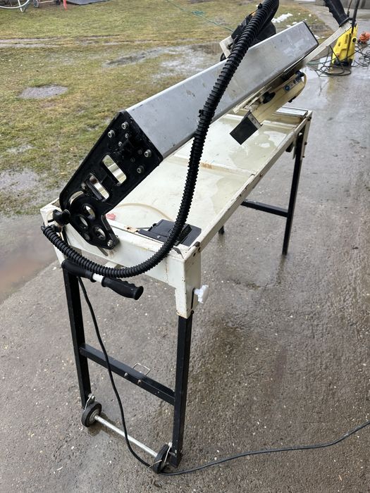 Masina de taita gresie