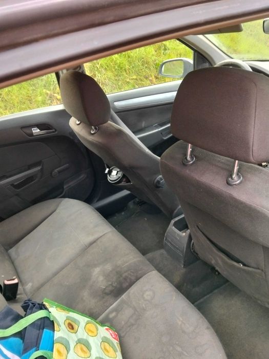 Vând Opel Astra h 17