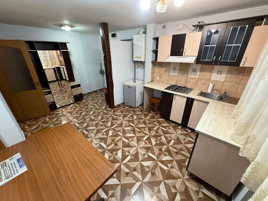 Ofer spre închiriere Apartament / Studio Ultracentral