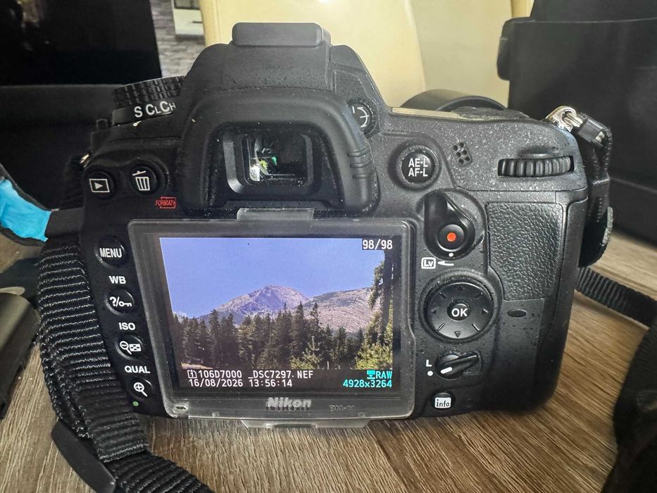 Продавам DSLR Nikon D-7000