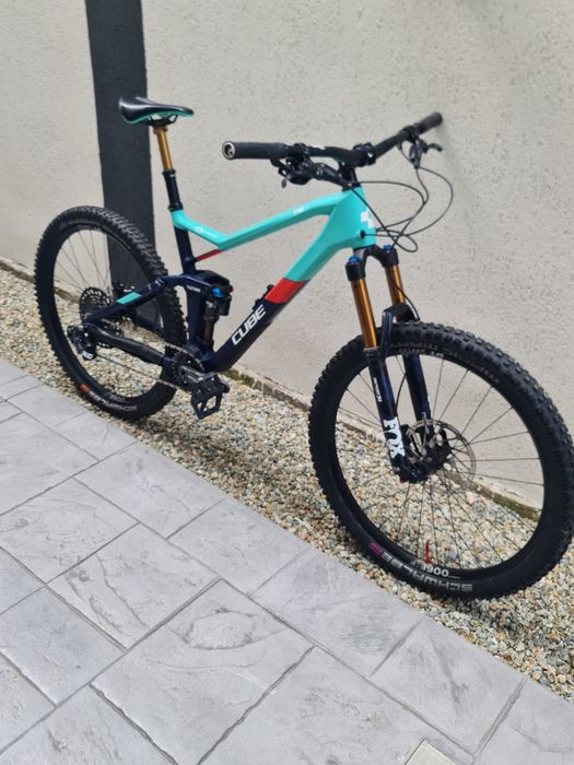Bicicleta cube full suspension carbon
