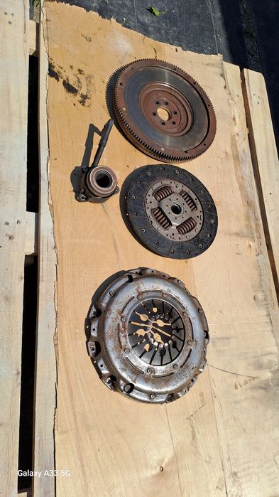 Твърд маховик за 6 скорости 1,9 тди 105к.с