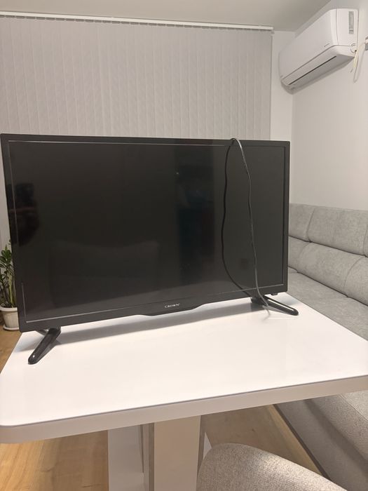 Смарт телевизор Crown 32 инча