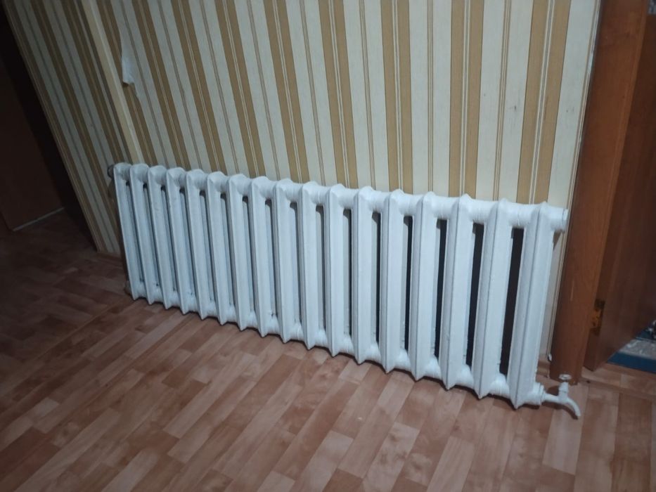 Продам чугунную батарейю