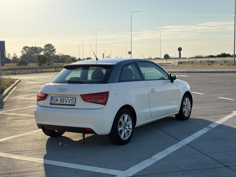 Audi A1 1.6 TDI 2011 | Bi-Xenon | CarPlay/Android Auto | Scaune Încalzite | Ambreiaj Schimbat