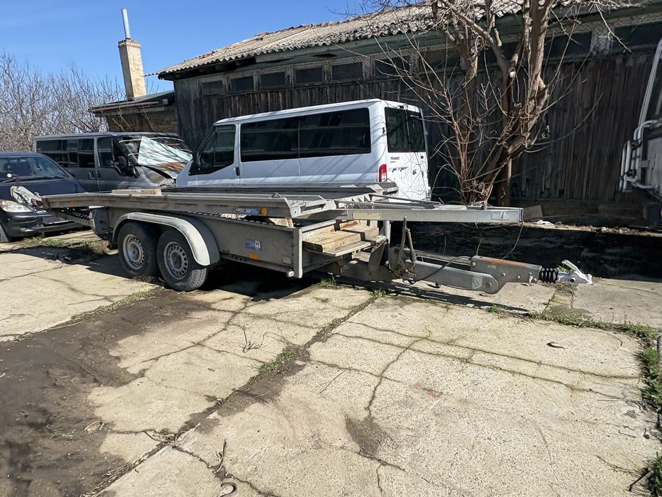 Ремарке за стройтелна техника под наем