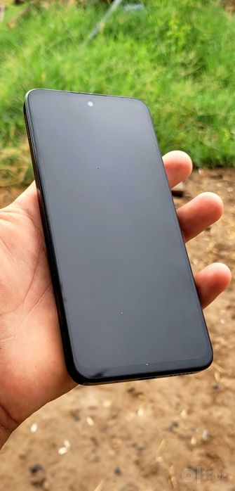 Redmi 12 sotiladi. Olx dan bemalol yozurasila.
