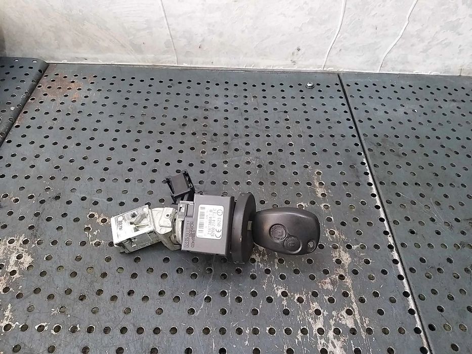 Contact auto cu cheie renault modus 216738847b 8200214173c