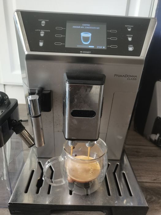 Aparat de cafea DeLonghi