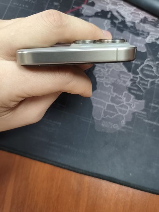 Iphone 15 pro max  natural titanium