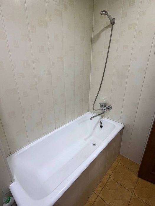 Аренда 2х комнатной рядом с метро Космонавтов