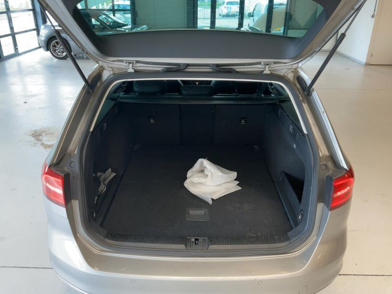 Volkswagen Passat 1.6 TDI Carat BlueMotion Tech 2016