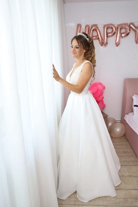 Vand rochie mireasa