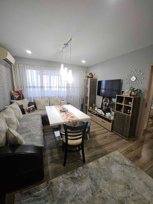 Продава се Тристаен апартамент в Казанлък - 91 кв.м за 1681 €/кв.м - Снимка #13