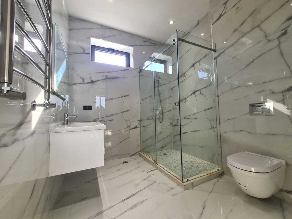 Особняк креативного класса с 16 сотками и 1300 кв.м. Цент. Лун.