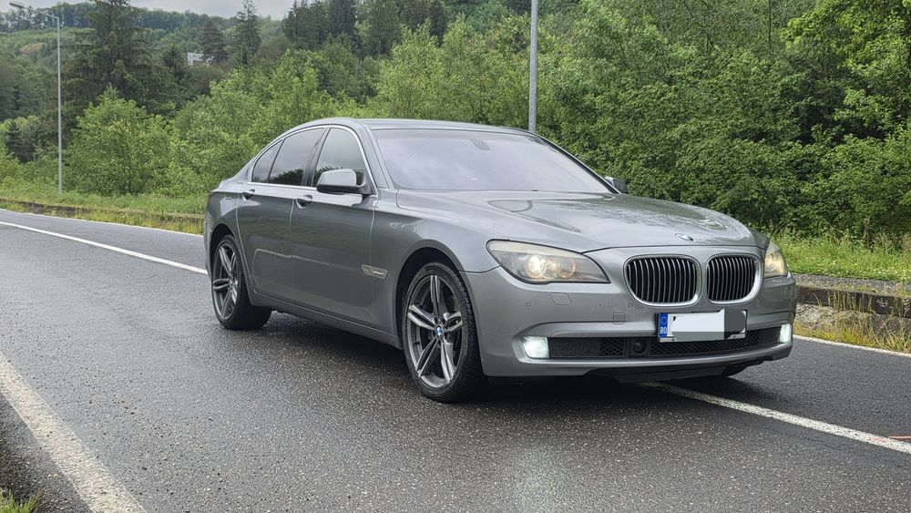 BMW 730D  An 2009 Euro 5 motor 3.0D 245CP  proprietar fiscal pe locc impecabilă
