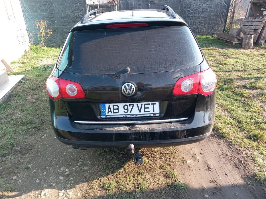 Vand Passat negru