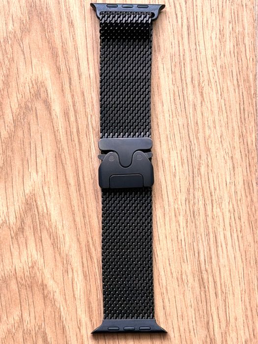 Apple Watch Ultra 2, GPS, Cellular, Black Titanium + Milanese Loop каишка