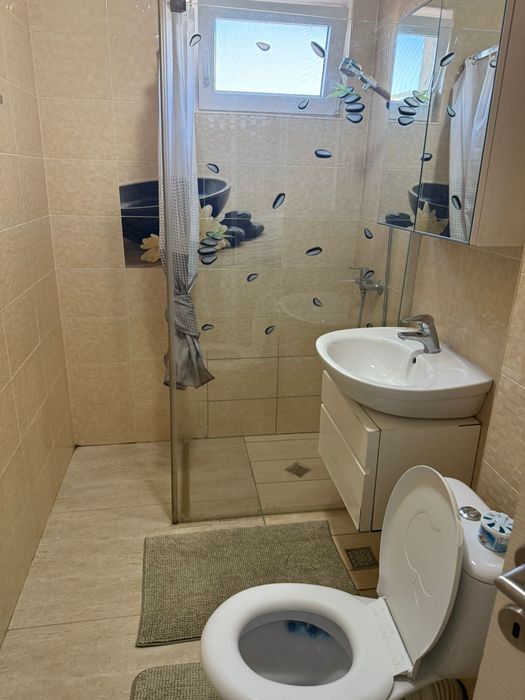 Garsoniera închiriat