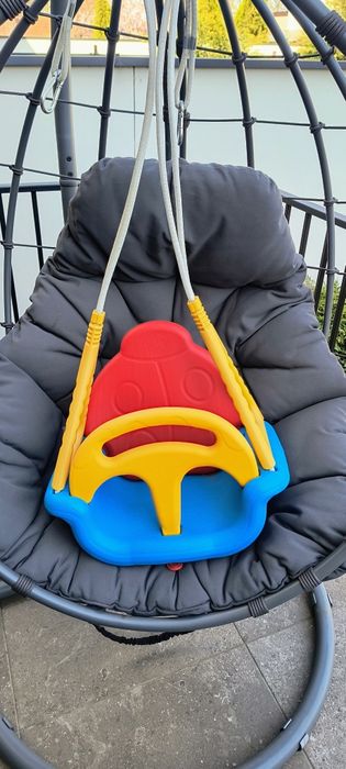 Leagăn pentru copii intre 6 luni și 2-3 ani