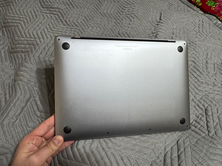 MacBook Pro 13-inch