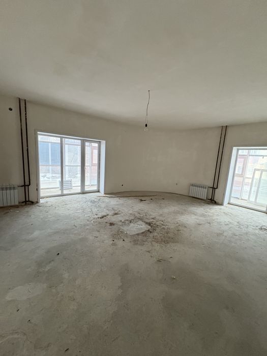 Продается 4 комнатная квартира