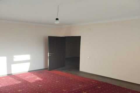 Ko`p qavatli uydagi xonadon