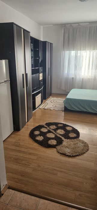 Garsoniera de inchiriat