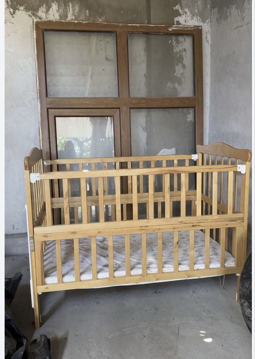 детская кроватка