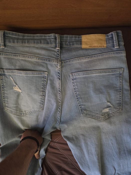 Продавам дънки Pull&Bear