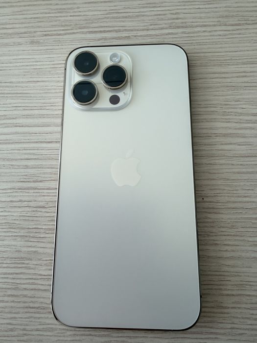 iPhone 14 Pro Max, 256 GB, цвят Gold.
