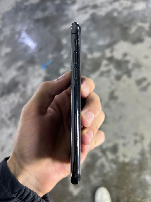 Продам iPhone Xs 64gb