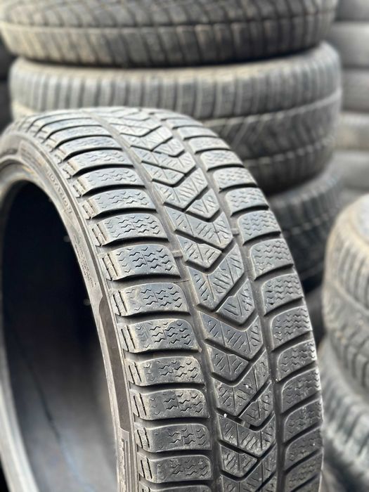 Anvelope M+S Pirelli 205/40R18 - Livrare Rapida, Garantie inclusa!