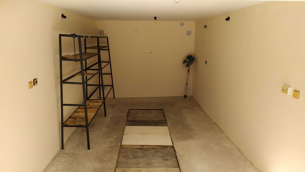 Двустаен апартамент може със гараж и парко място от СОБСТВЕНИК