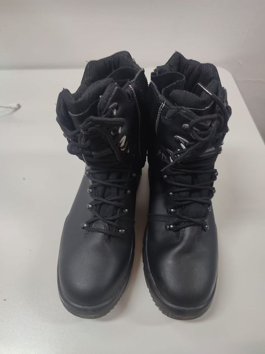 Продам сефти обувь