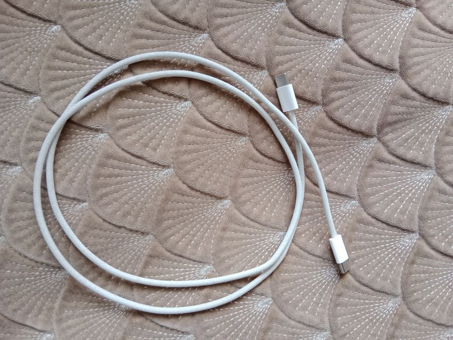 Продам 16 айфон в отличном состояние