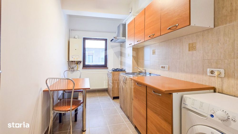 Garsonieră modernă 30 mp, Str. Cooperativei, cu balcon și parcare