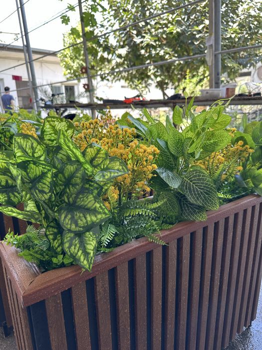 Gul tuvak Кашпо