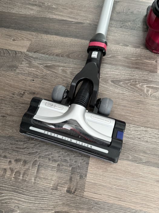 Вертикална прахосмукачка Rowenta x-pert essential 260