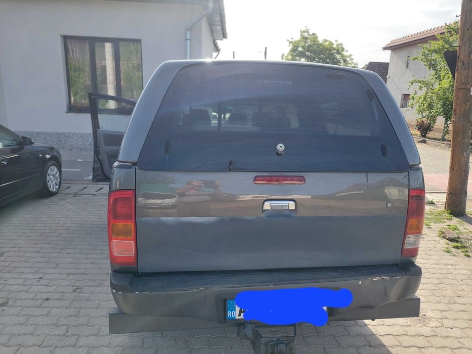 Vand Toyota Hilux, An de fabricatie 2010