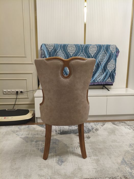 Стулья 7 штук 36000тг