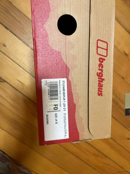 Дамски туристически обувки BERGHAUS, номер 39