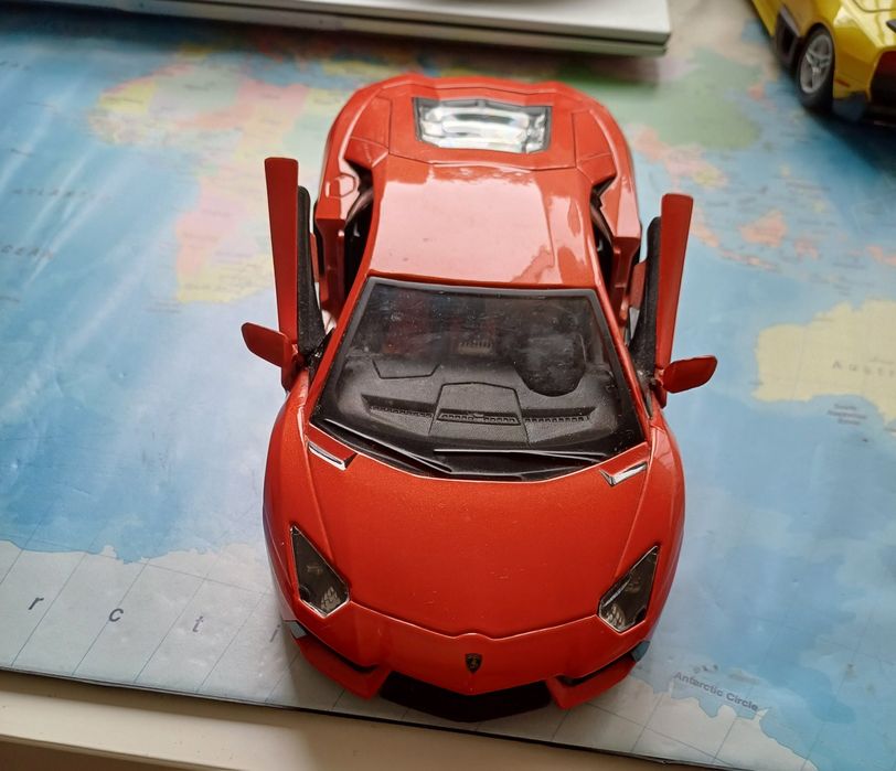 Детска количка уголемена lamborgini aventador