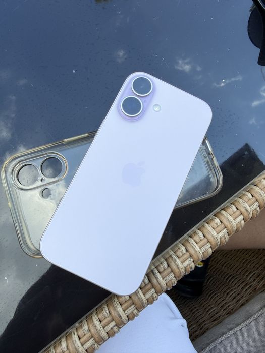 iPhone 17 256GB Lavender | 100% Battery Health | Като нов | Гаранция