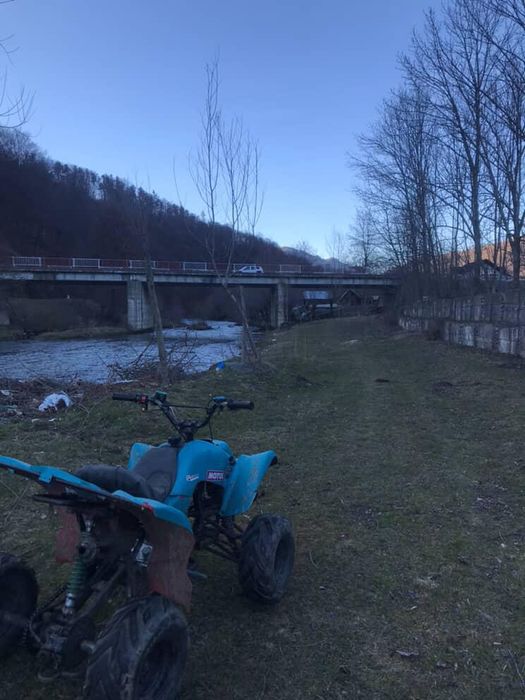 Vând atv 125cc 3+1 (motor nou)
