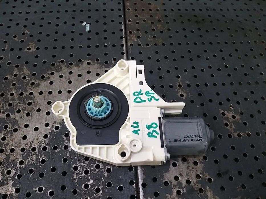 Motoras macara dreapta spate audi a4 b8 8k 8k0959812a 1101919813201 919811201 7746027321