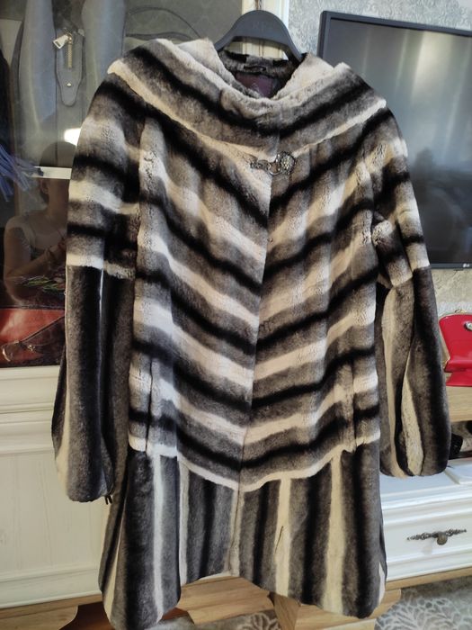 Шубки.Разное   женское. Разгрузка,размеры 44-46