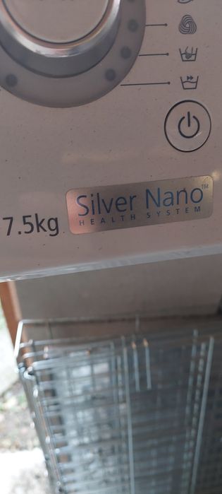 Пералня Samsung Silver Nano на части