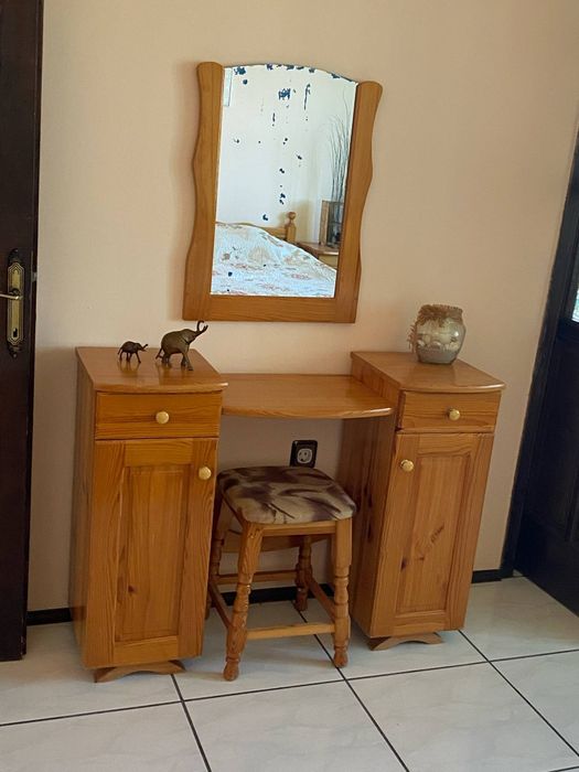 Комплект спалня от дърво