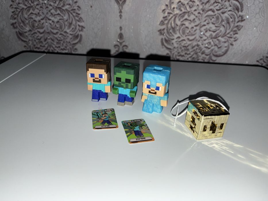 Коллекционные игрушки kinder joy minecraft